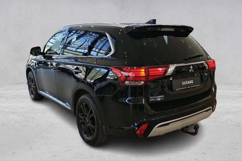 Bilde 3 av Mitsubishi Outlander PHEV 2.4 224HK I H.feste I Skinn I 360Kamera I VarmeRatt I
