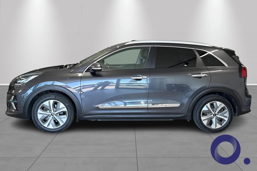 Bilde 2 av Kia e-Niro First Edition, Vent. skinnseter, varme ratt, navi,