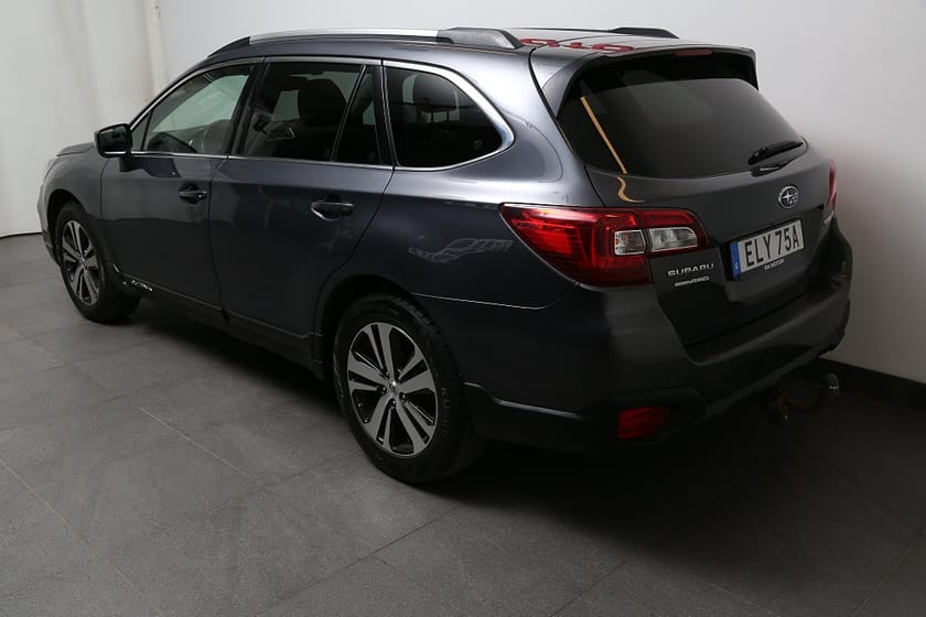 Bild 4 av Subaru Outback 2,5i 175hk Summit AWD Taklucka H/K Skinn Extraljus Drag