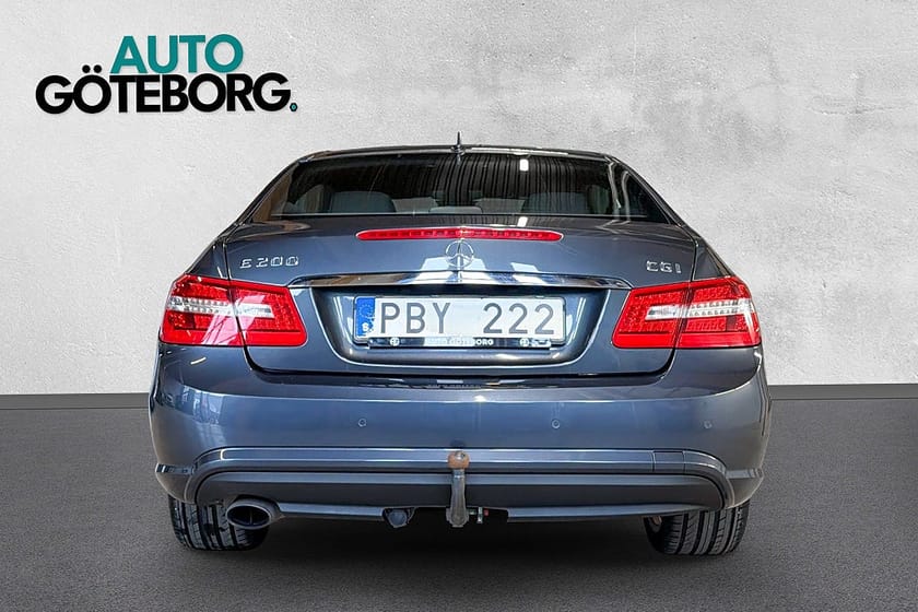 Bild 5 av Mercedes-Benz E 200 Coupé CGI BE BlueEFFICIENCY AMG Sport Dragkrok
