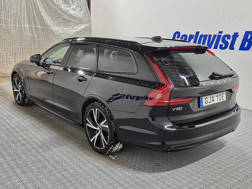Bild 3 av Volvo V90 T6 Recharge Plus Dark plug in AWD 350HK 4x4 Läder