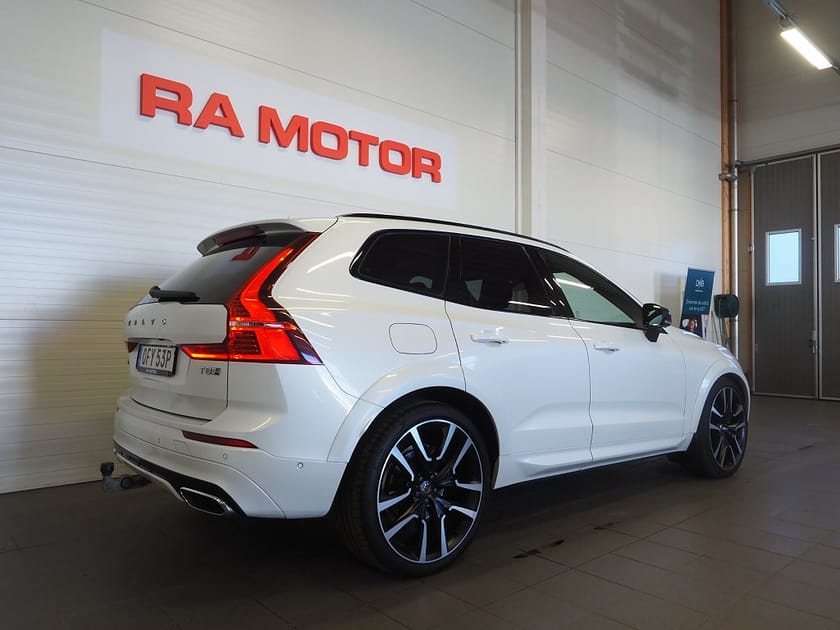 Bild 5 av Volvo XC60 T8 392hk AWD R-Design B&W Luft 22" Pano Drag Se Spec!