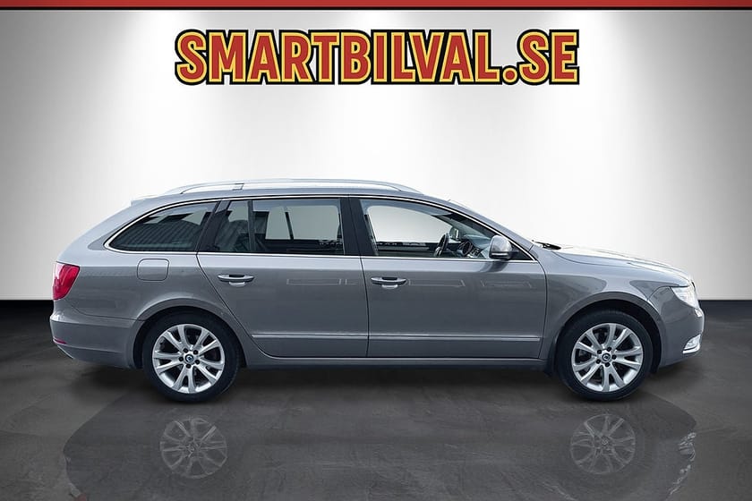Bild 4 av Škoda Superb Kombi Skoda 2.0 TSI DSG 200hk Elegance Dragkrok