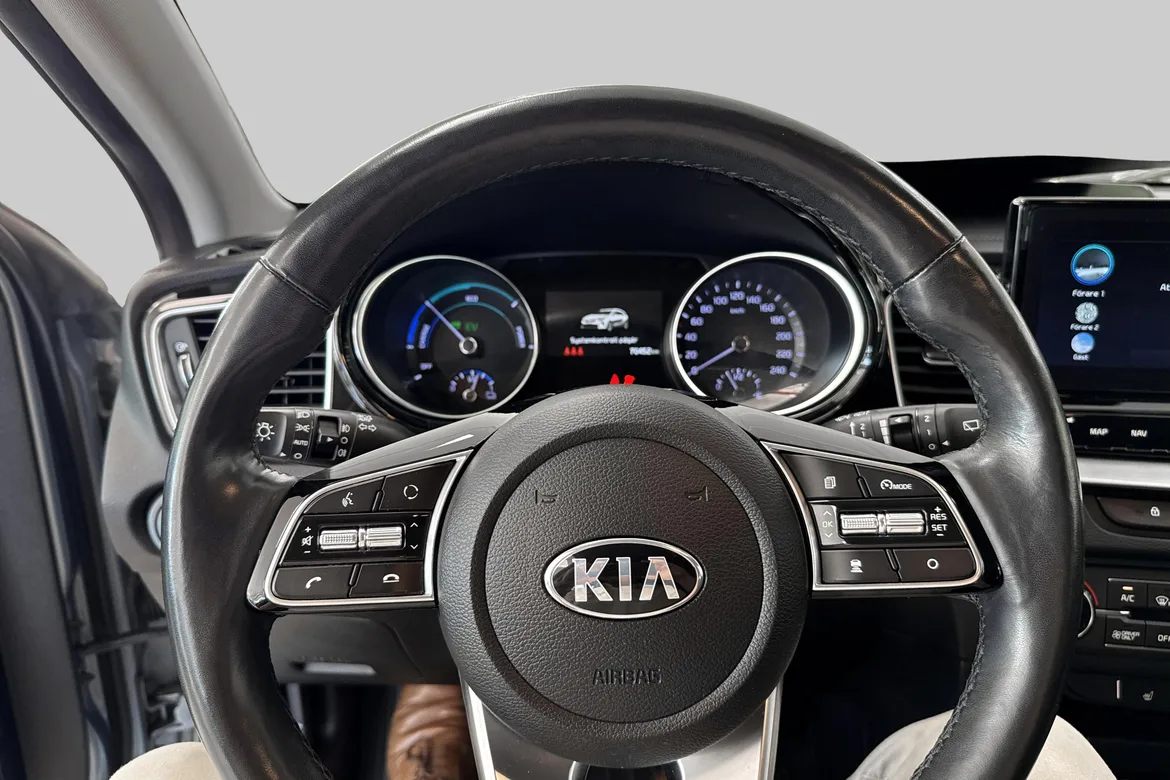 picture of a car