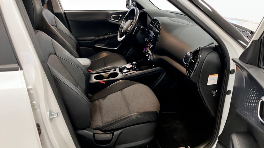 Bild 3 av Kia e-Soul 64kWh 204HK GODKÄND ADVANCE DRAG NAVI SOH 98,1 %