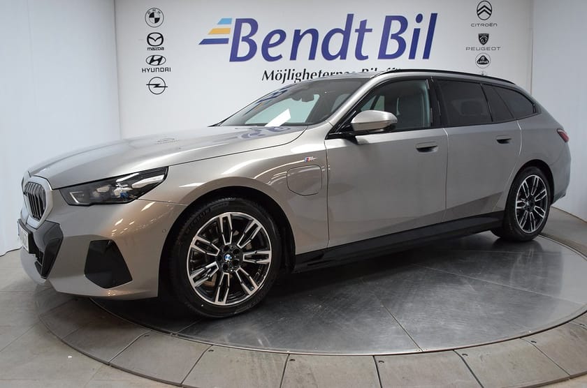 Bild 4 av BMW 530e xDrive Touring Tour| M Sport | HK | Demobil | Omg. lev