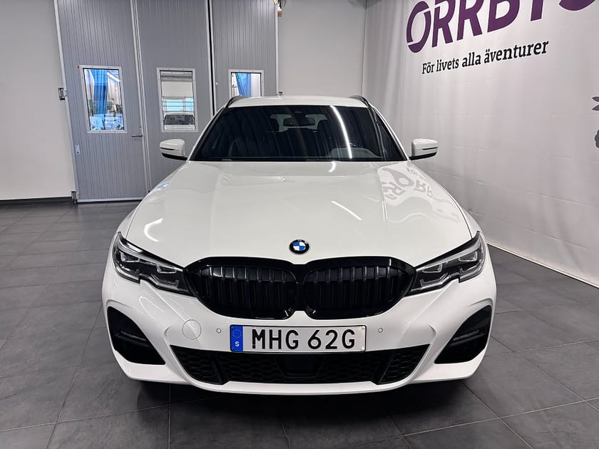 Bild 2 av BMW 320d xDrive Touring M Sport, Värmare, 20 tum, Elbaklucka