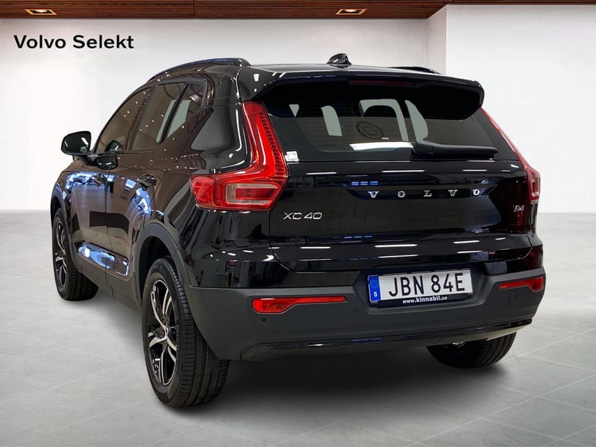 Bild 2 av Volvo XC40 B4 FWD Bensin Plus Dark