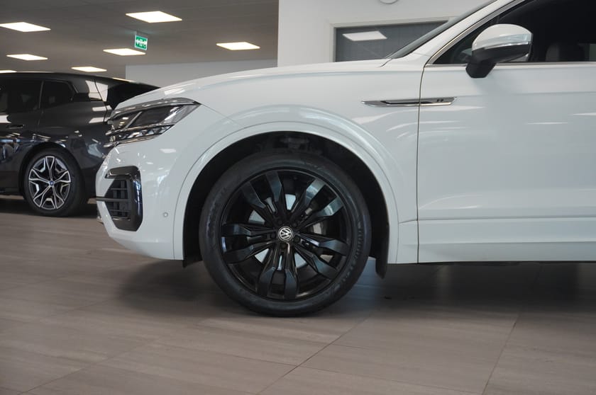 Bild 3 av Volkswagen Touareg 3.0 V6 TDI 4M R-Line Executive Drag Värmare