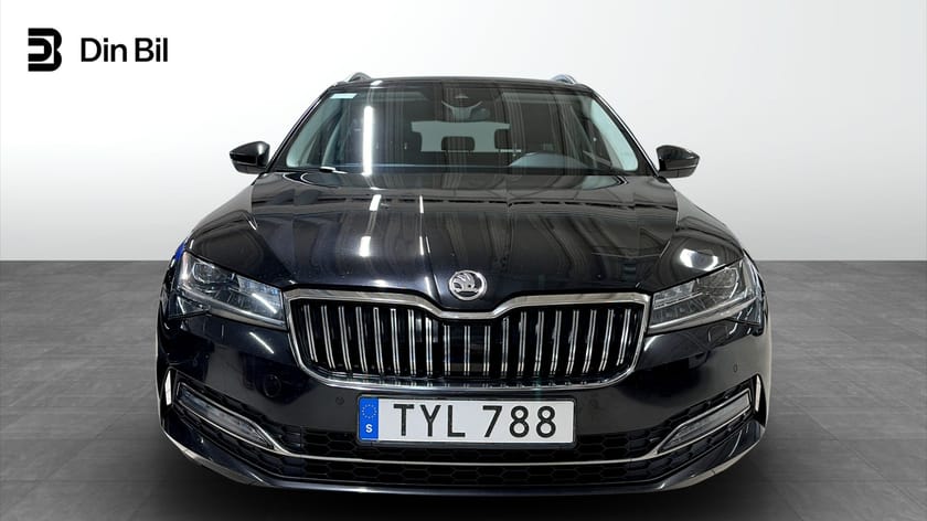Bild 4 av Škoda Superb Kombi 2.0 TDI 4x4 Style Drag B-Kam Värmare