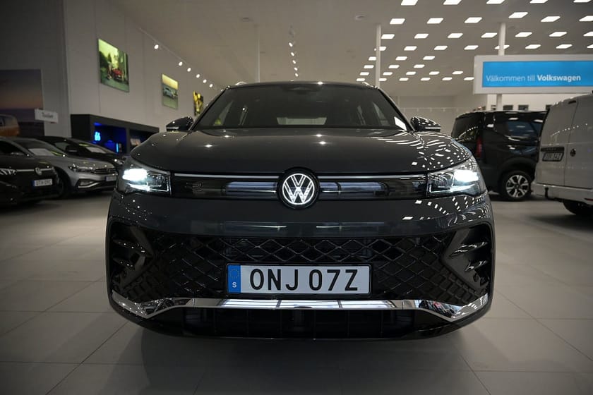 Bild 3 av Volkswagen Tiguan eHybrid R-Line SWE- *SISTA CHANSEN- t.o.m. 31/5!*