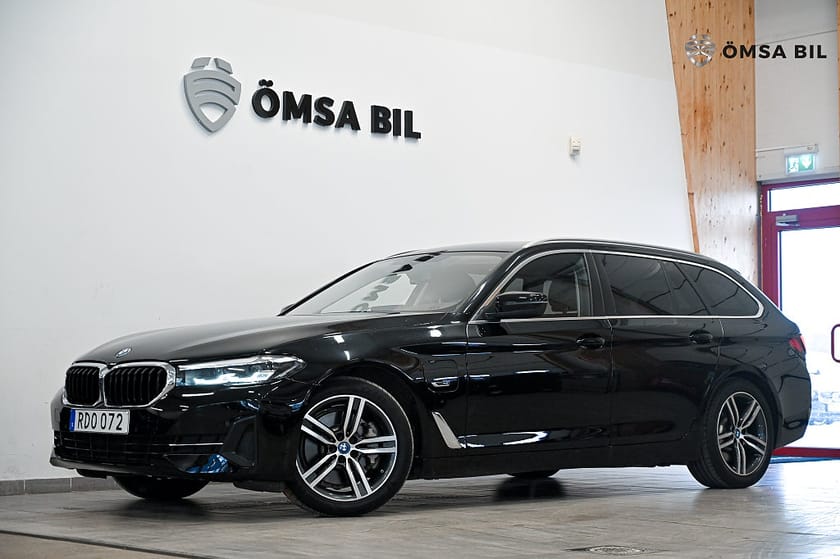 Bild 1 av BMW 530e xDrive Touring Navi B-Kamera CarPlay Drag 292hk