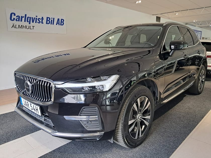 Bild 1 av Volvo XC60 T6 Recharge Core Bright plug in AWD 350HK 4x4 Panorama