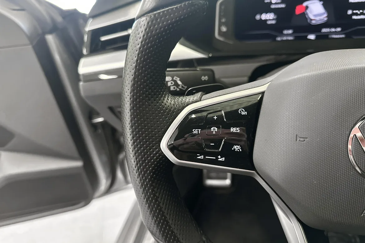 picture of a car
