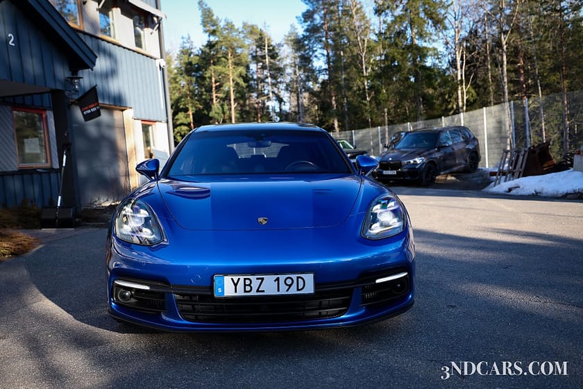 Bild 4 av Porsche Panamera 4 E-Hybrid Bose Pano Se spec!