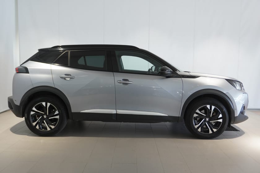 Bilde 2 av Peugeot e-2008 GT 136hk