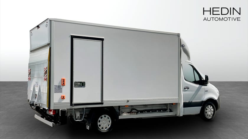 Bild 2 av Mercedes-Benz eSprinter 420 Chassi 81 kWh EH A3 SELECT