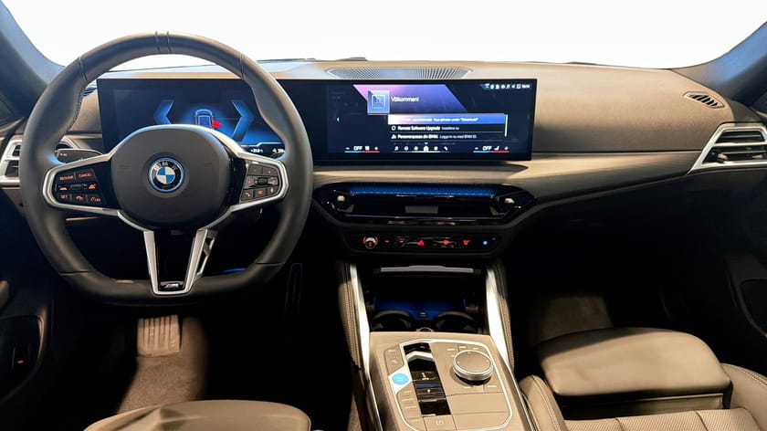 Bild 4 av BMW i4 eDrive40 Gran Coupé M-Sport Adaptiv Farth HiFi Dragkrok