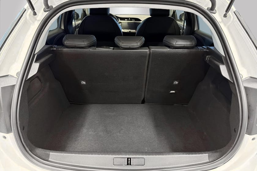 Bilde 5 av Opel Corsa-e Elegance 136hk 50 kWt | ADAPTIV CRUISE, KAMERA, NAVI++