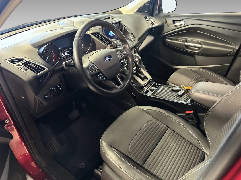 Bild 3 av Ford Kuga 1.5 T E85 150 Titanium 5-d II