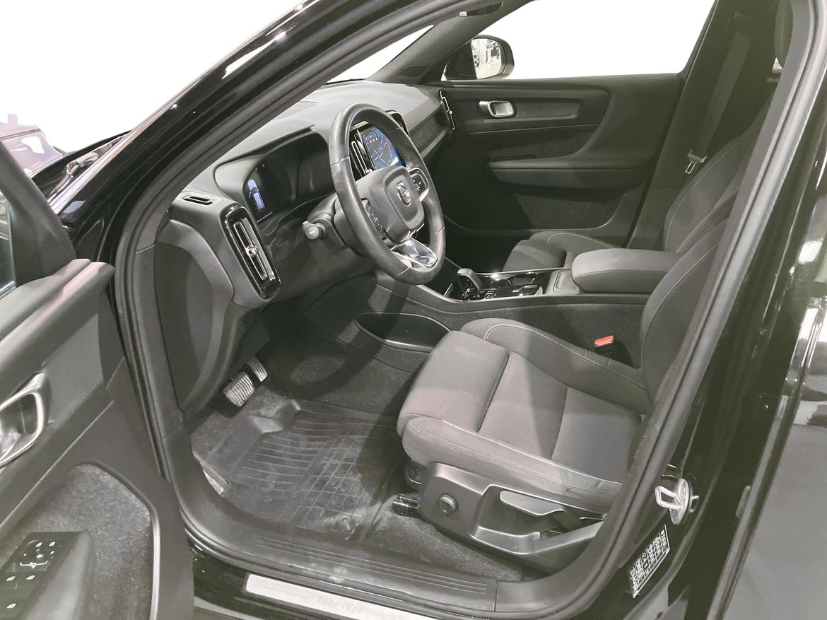 Volvo XC40 2023 - miniatyr 8