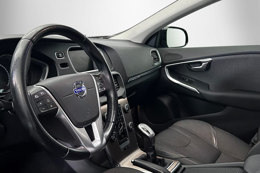 Bild 4 av Volvo V40 Cross Country D2 Momentum | Farthållare