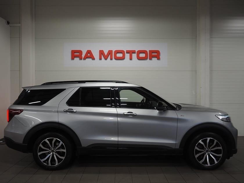 Bild 5 av Ford Explorer Plug-In Hybrid ST-Line 360 B&O Drag Navi Skinn