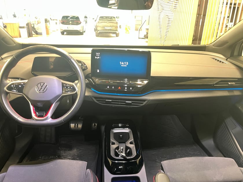 Bild 5 av Volkswagen ID.4 GTX 220 KW  4M/Elstolar/HUD/Top-Sport interiör