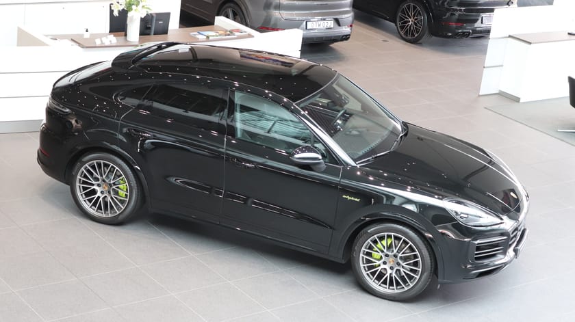 Bild 5 av Porsche Cayenne E-Hybrid Coupé 462 hk Platinum Edition / Sportavgas / Drag / BOSE