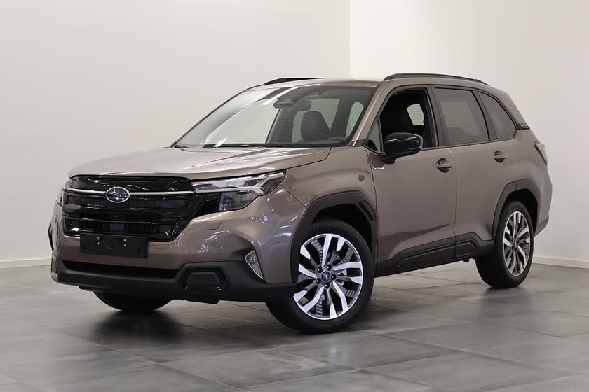 Bild 1 av Subaru Forester e-Boxer Limited Dragkrok & Vinterhjul Detta Ex!
