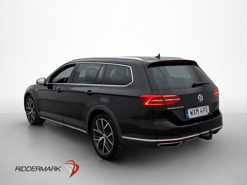 Bild 2 av Volkswagen Passat Alltrack 4M Cockpit Pano D-Värm HuD 360°