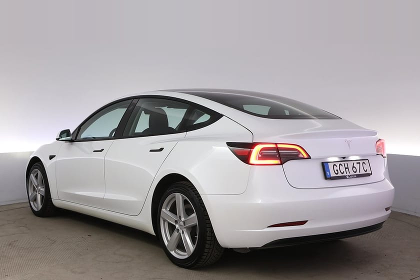 Bild 3 av Tesla Model 3 Standard Range Plus Refresh AP Pano