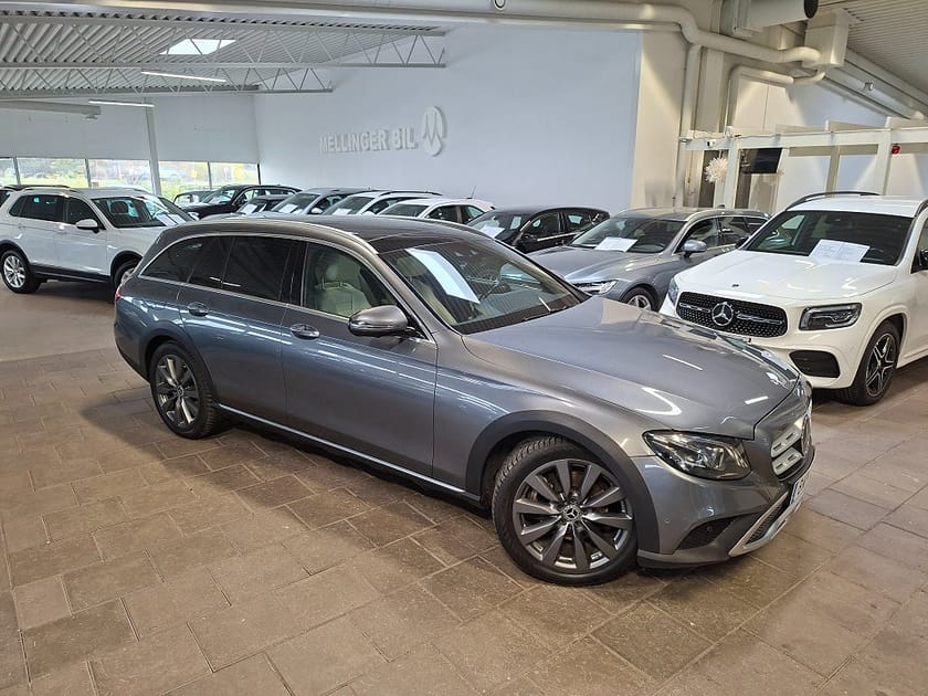Bild 2 av Mercedes-Benz E 220 d 4MATIC All-Terrain 9G-Tronic "SE SPEC"