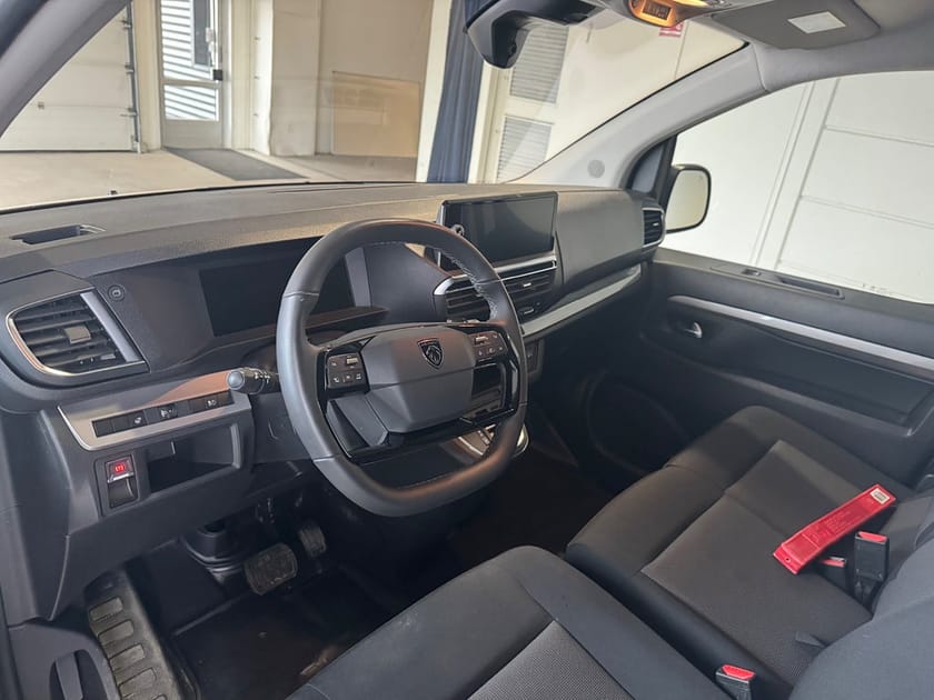 Bild 4 av Peugeot Expert Utökad Last L3 AUT PLUS DEMO. 5 ÅR NYBILSGARANTI