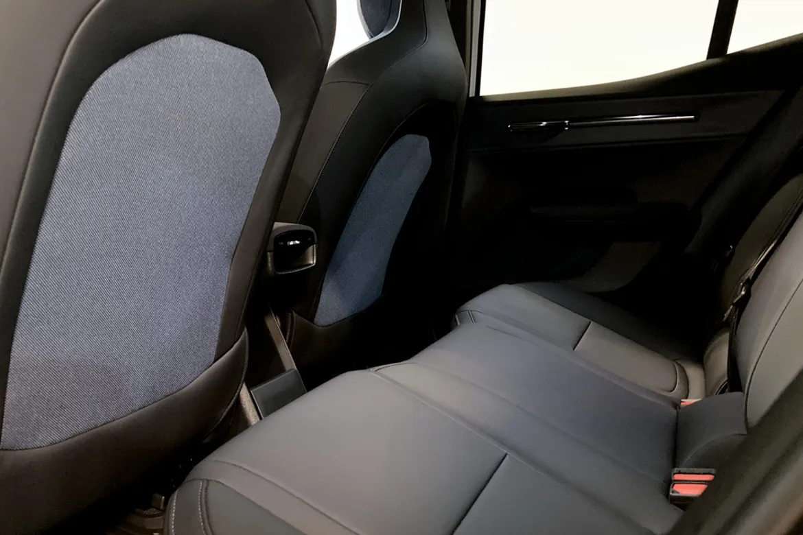 Volvo EX30 Single Motor Extended Range