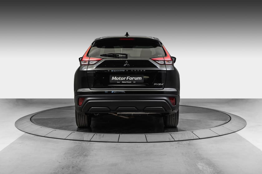 Bilde 4 av Mitsubishi Eclipse Cross PHEV LADBAR HYBRID / 4WD / SE KM!