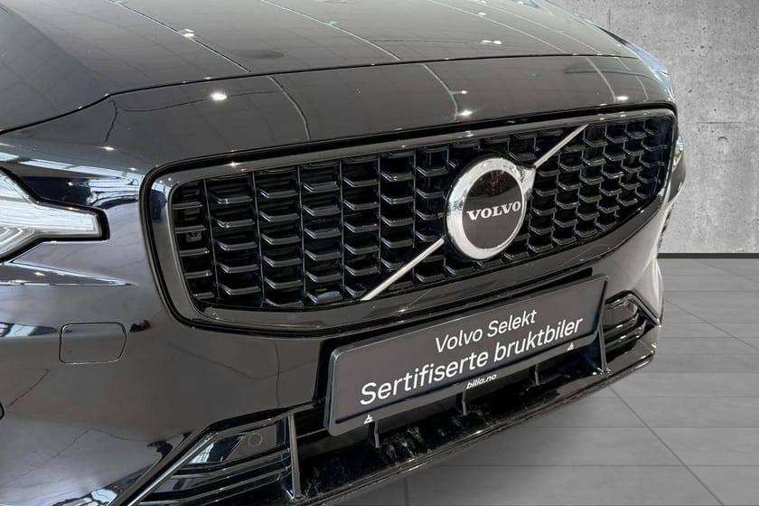 Bilde 3 av Volvo V60 T6II 350Hk AWD, H.Feste, P.Varmer, Google, kamera, App