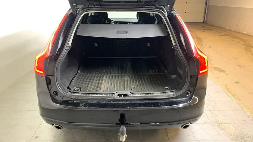 Bild 4 av Volvo V90 D4 Advanced Edition, Momentum, Automat, Dragkrok