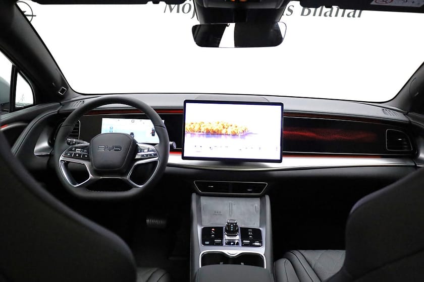 Bild 3 av BYD Sealion 7 Comfort RWD | 0,95% RÄNTA | Panoramaglastak | 360°-vy