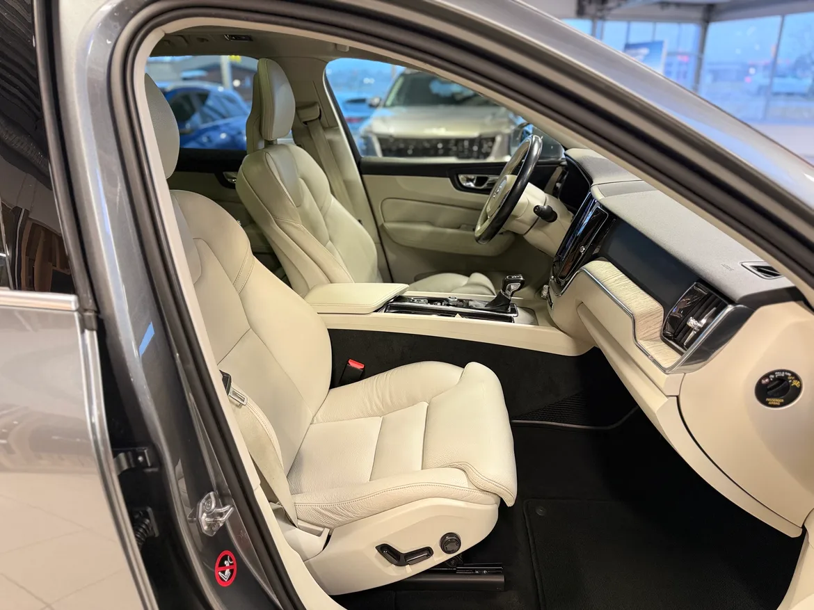 picture of a car