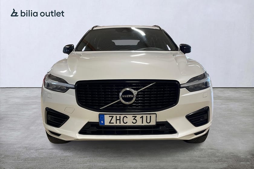 Bild 3 av Volvo XC60 Recharge T6 AWD R-Design | Panorama | El-stol | Moms