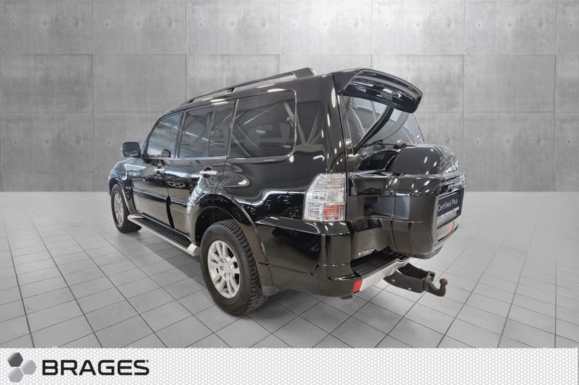Bilde 3 av Mitsubishi Pajero 5-dørs Invite 3.2-190 AT