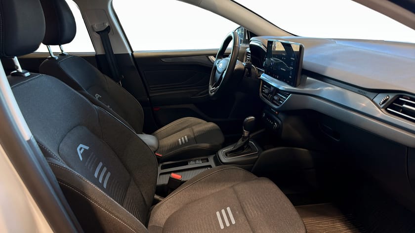 Bild 3 av Ford Focus Active Kombi 1.0 EcoBoost E85 Powershift 125hk Carplay Rattvärme