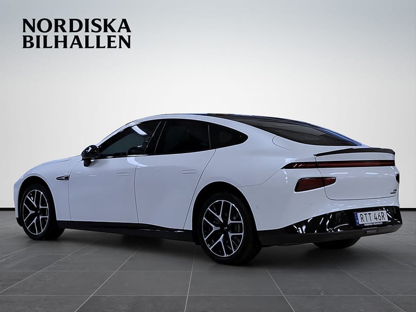 Bild 5 av XPENG P7 Performance Pano 360-kamera Dynaudio GPS