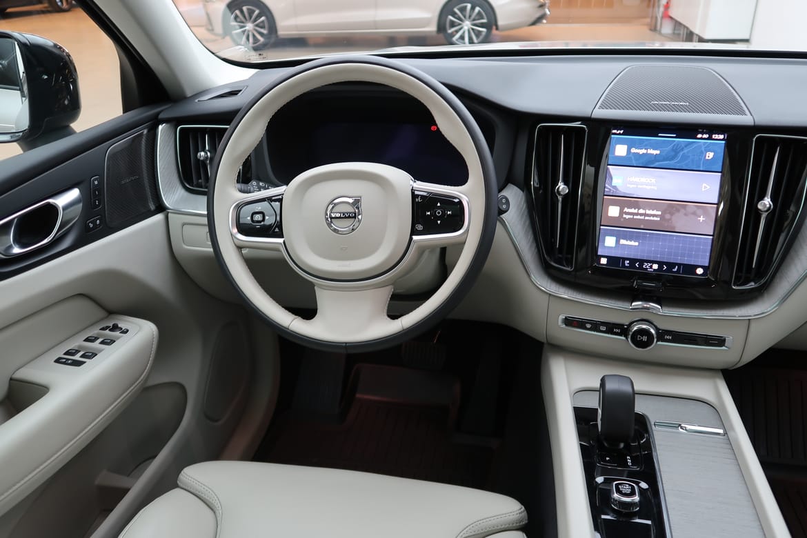 Volvo XC60 2024 - miniatyr 6