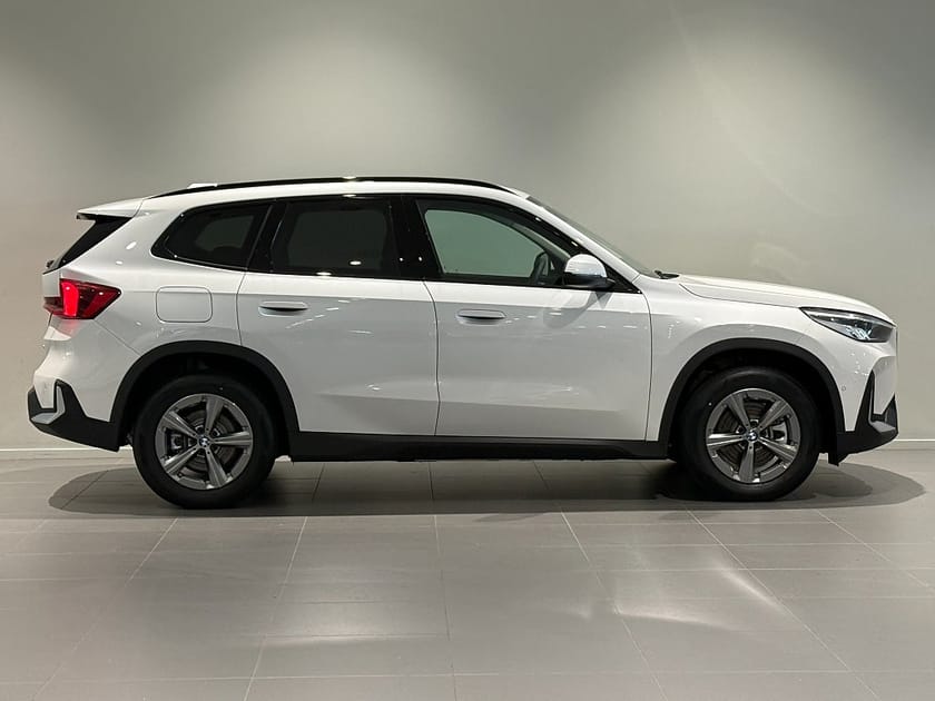 Bild 3 av BMW X1 xDrive25e Active Edition Drag Adpt Farth Rattvärme 17"