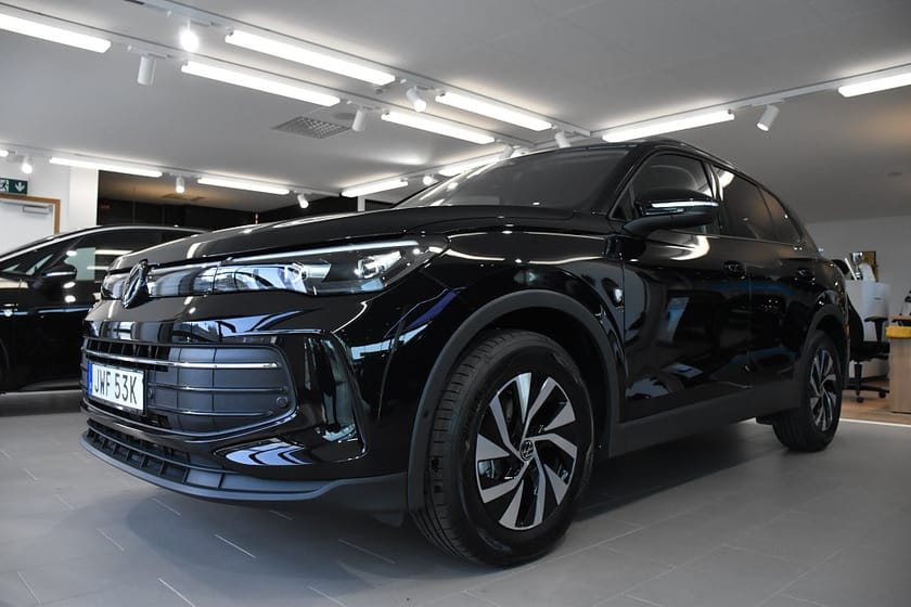 Bild 1 av Volkswagen Tiguan eTSI 150 hk **DRAG & P-VÄRMARE INGÅR!**