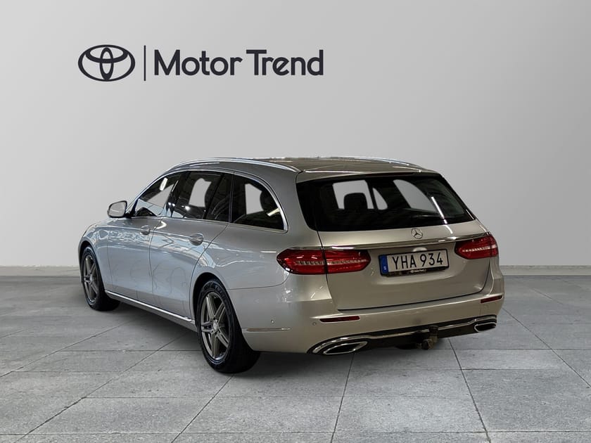 Bild 2 av Mercedes-Benz E 220 T d Exclusive Widescreen Drag Vhjul