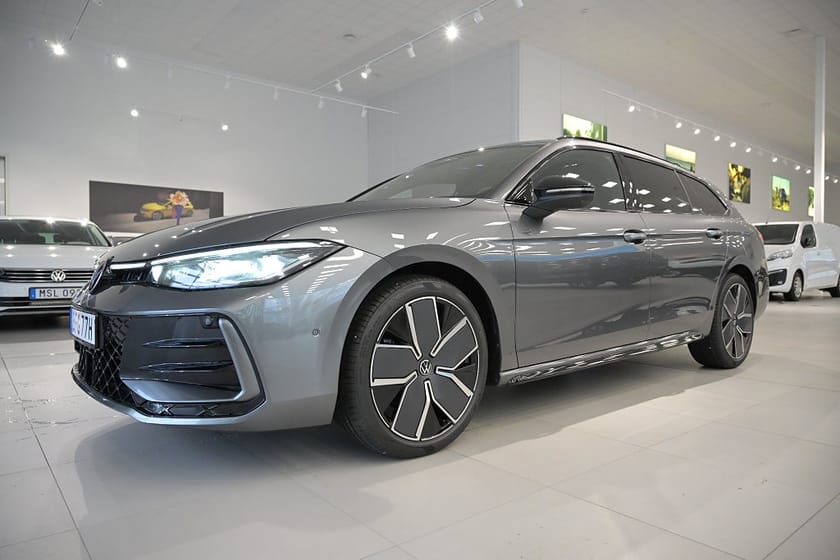 Bild 1 av Volkswagen Passat Sportscombi 2.0 TDI 4M 193 hk Drag P-Värmare