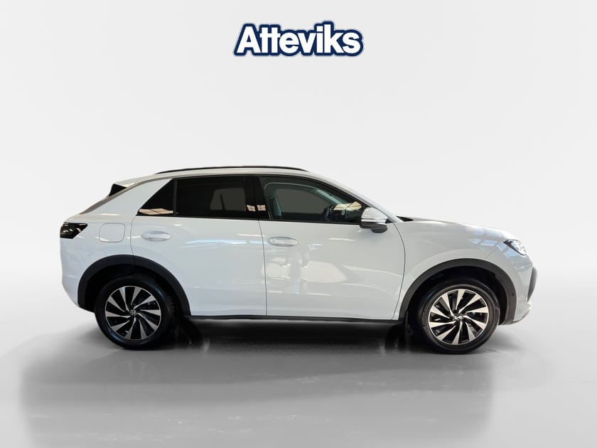 Bild 2 av Volkswagen T-Roc LIFE 1.5 ETSI 150hk *Keyless/Backkamera*